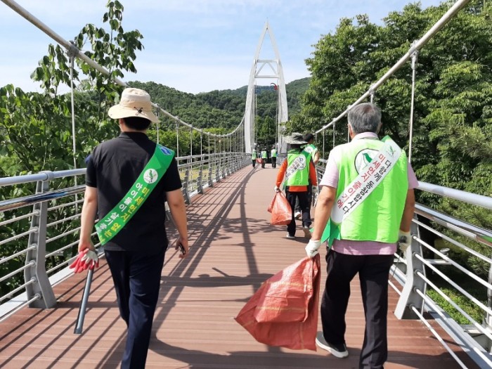 (사)자연보호칠곡군협의회_사진_20240606_3.jpg